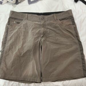 kuhl mens radikl Hiking Shorts Size 42 Brown 10”